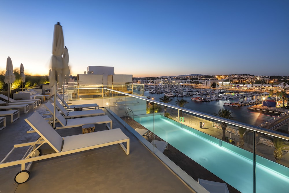 Lagos Avenida Hotel - Adults Only 10/65