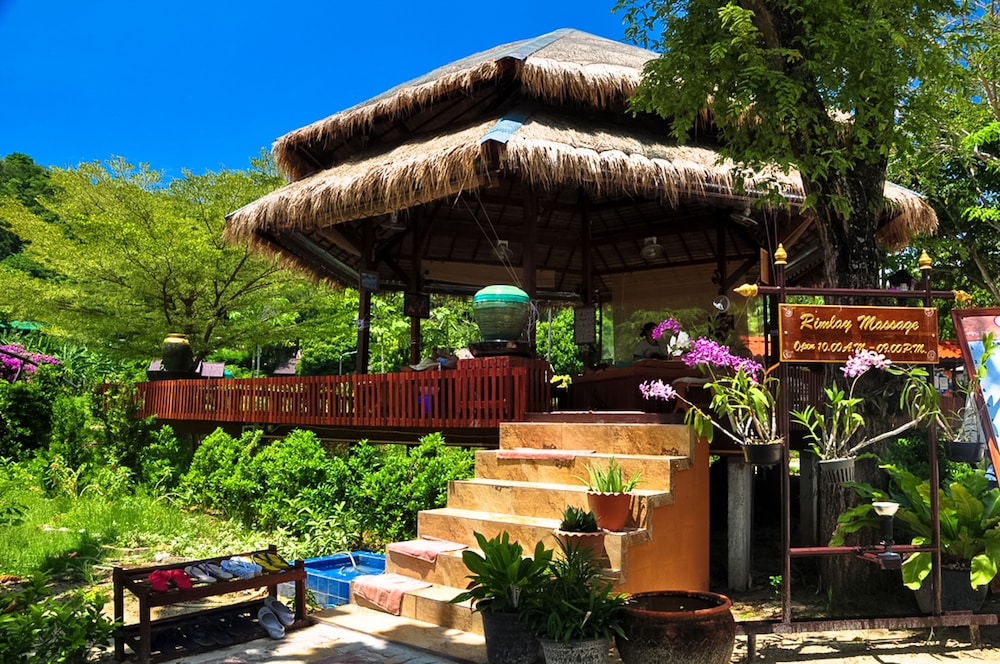Phi Phi Natural Resort 9/74