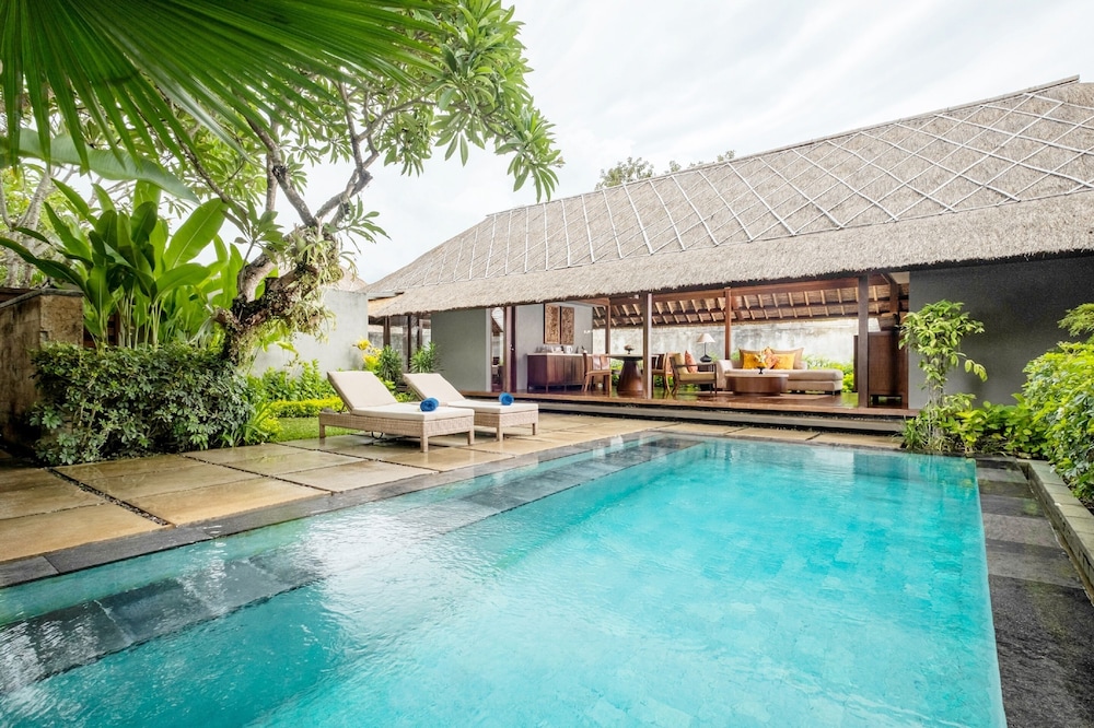 Mayaloka Villas Seminyak 72/76