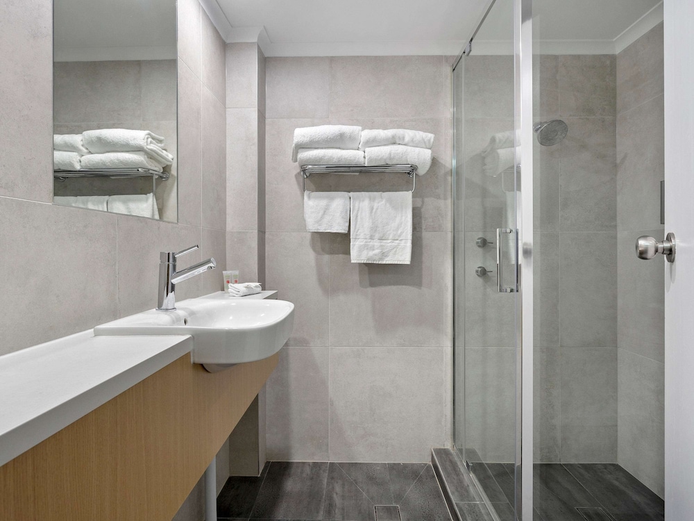 Ibis Styles Canberra Eaglehawk 9/65