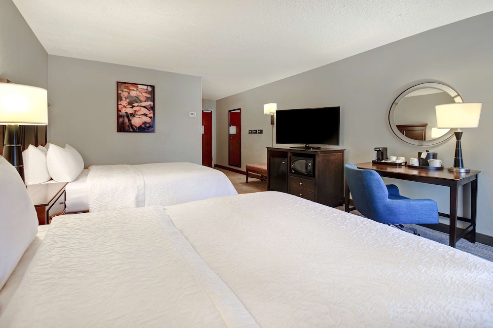 Hampton Inn & Suites Alexandria Old Town Area South 19/54