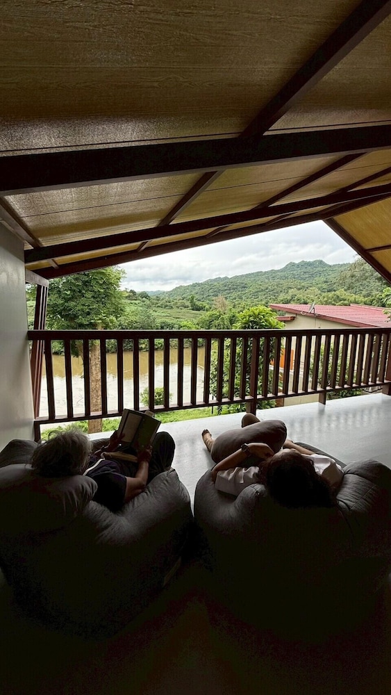 Kwainoy Riverpark & Resort 54/64