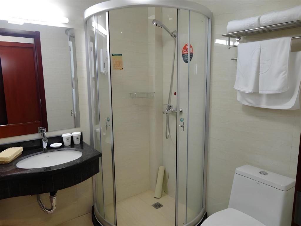 GreenTree Inn Chizhou Jiuhua Mountain Scenic Spot Business Hotel 29/31