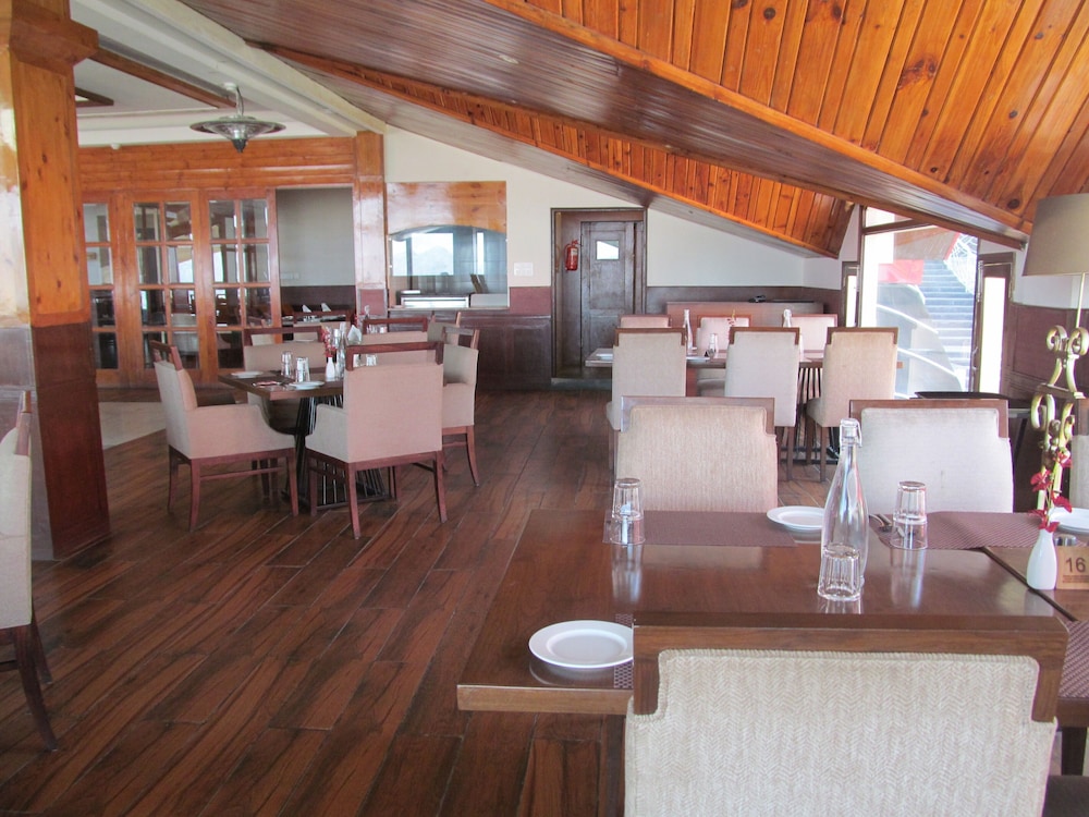 Regenta Resort and Spa Mashobra 46/61