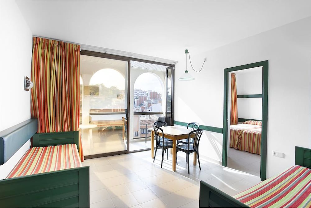 Apartamentos Rosanna 27/36