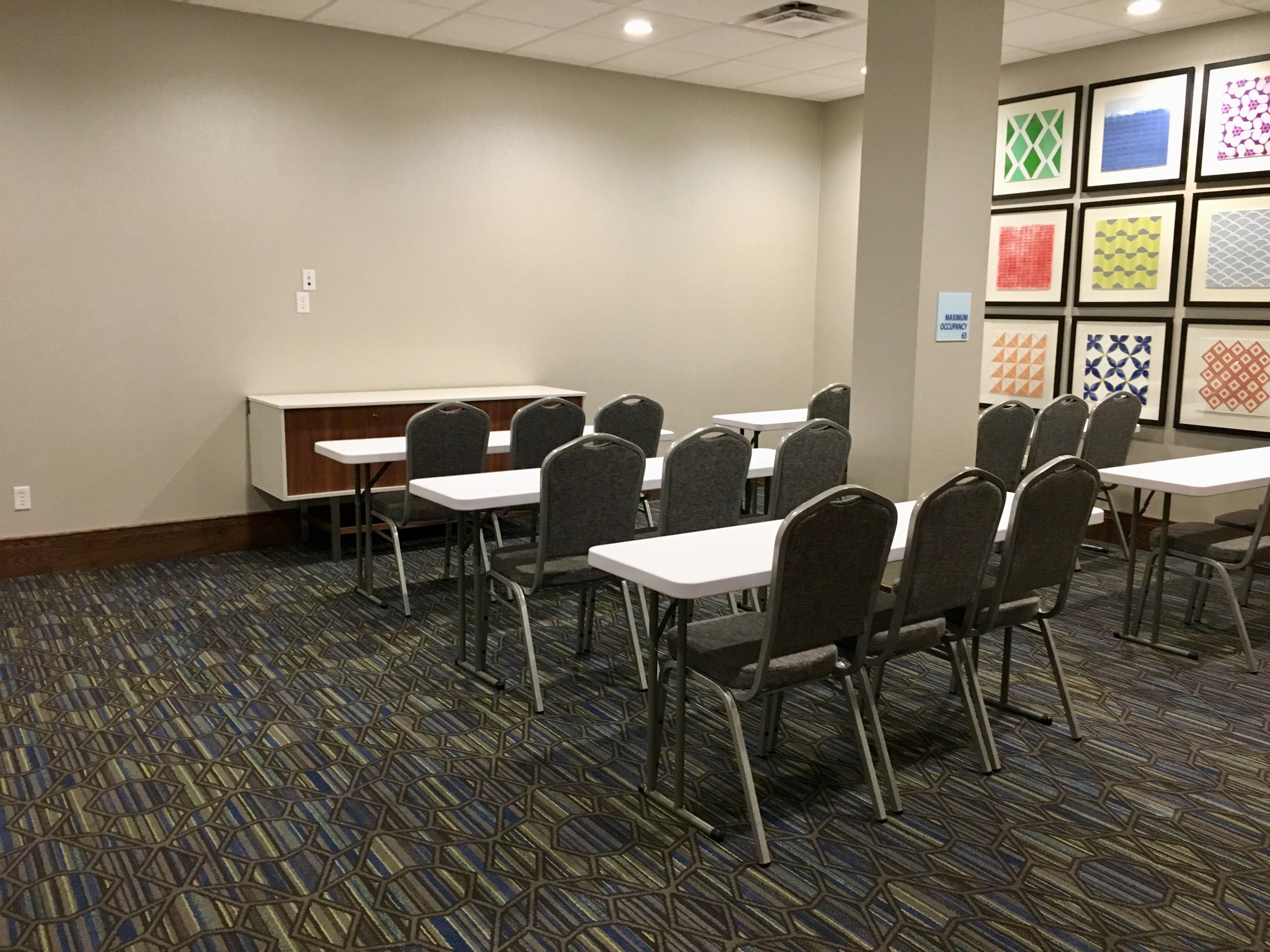 Holiday Inn Express Grand Island - Niagara Falls 60/72