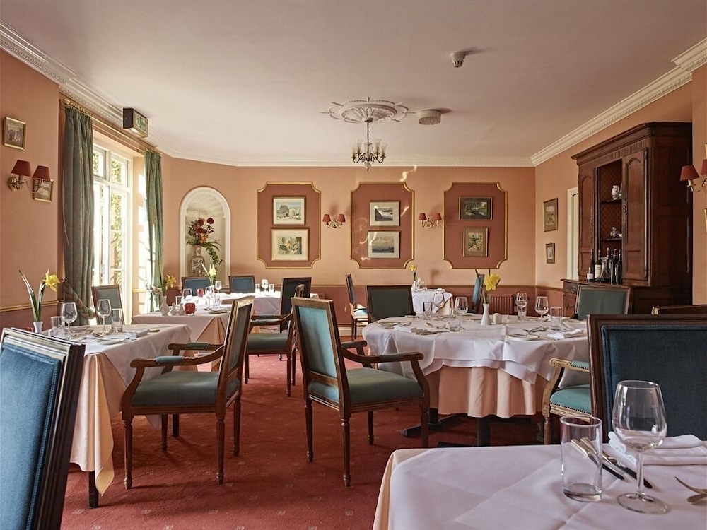 Corse Lawn House Hotel 36/49