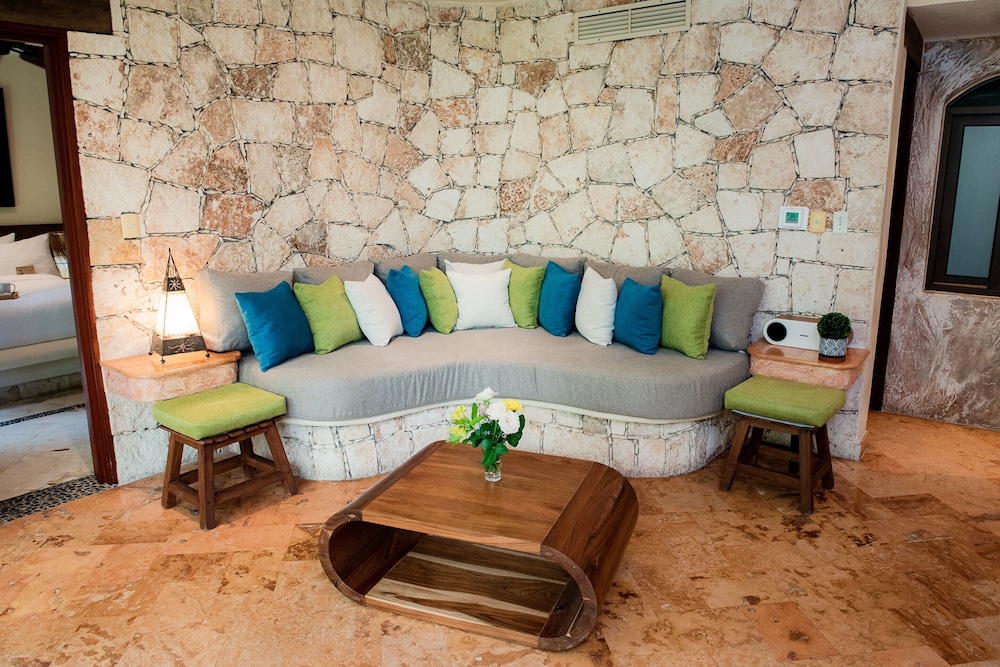Villas Sacbe Condo Hotel 31/49