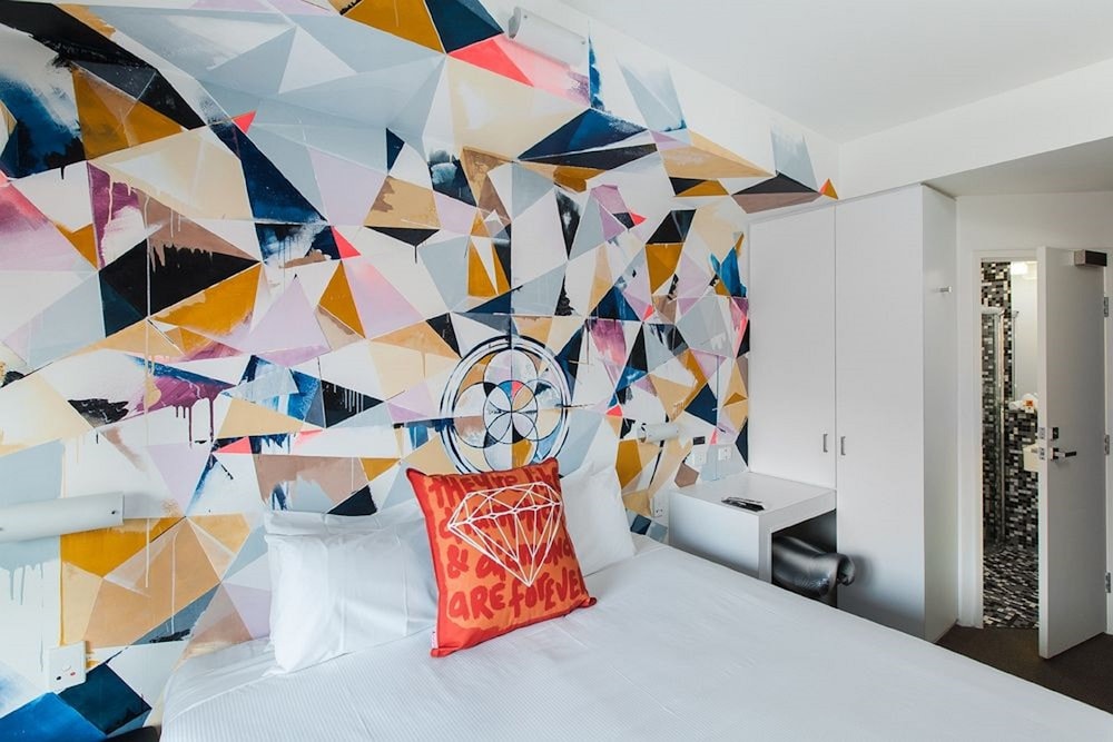 Majestic Minima Hotel 38/41