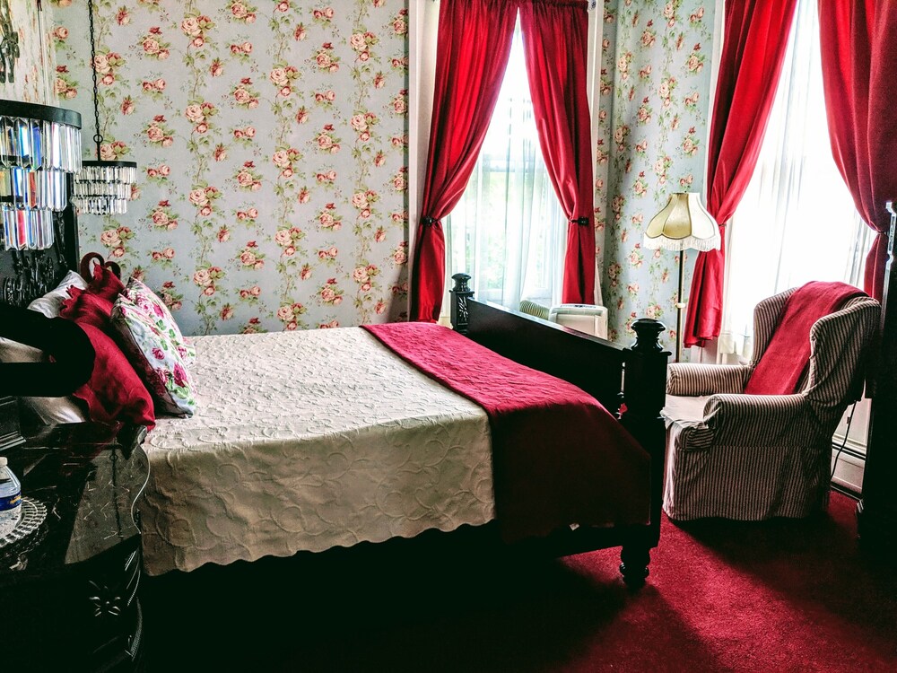Allegiance Bed and Breakfast 9/44