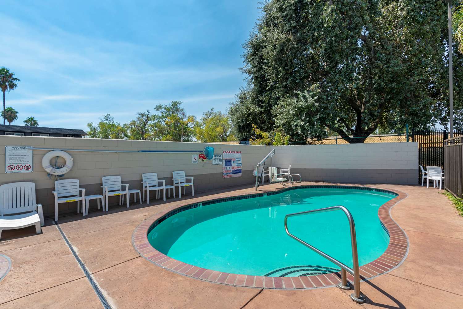 Comfort Suites Downtown Sacramento 28/47