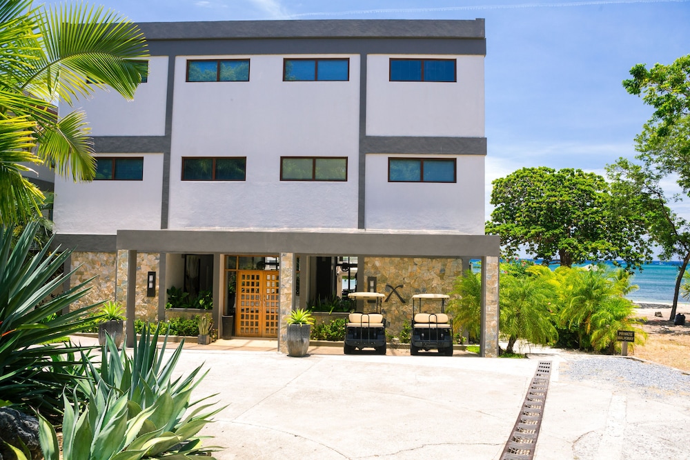 Xbalanque 4/66