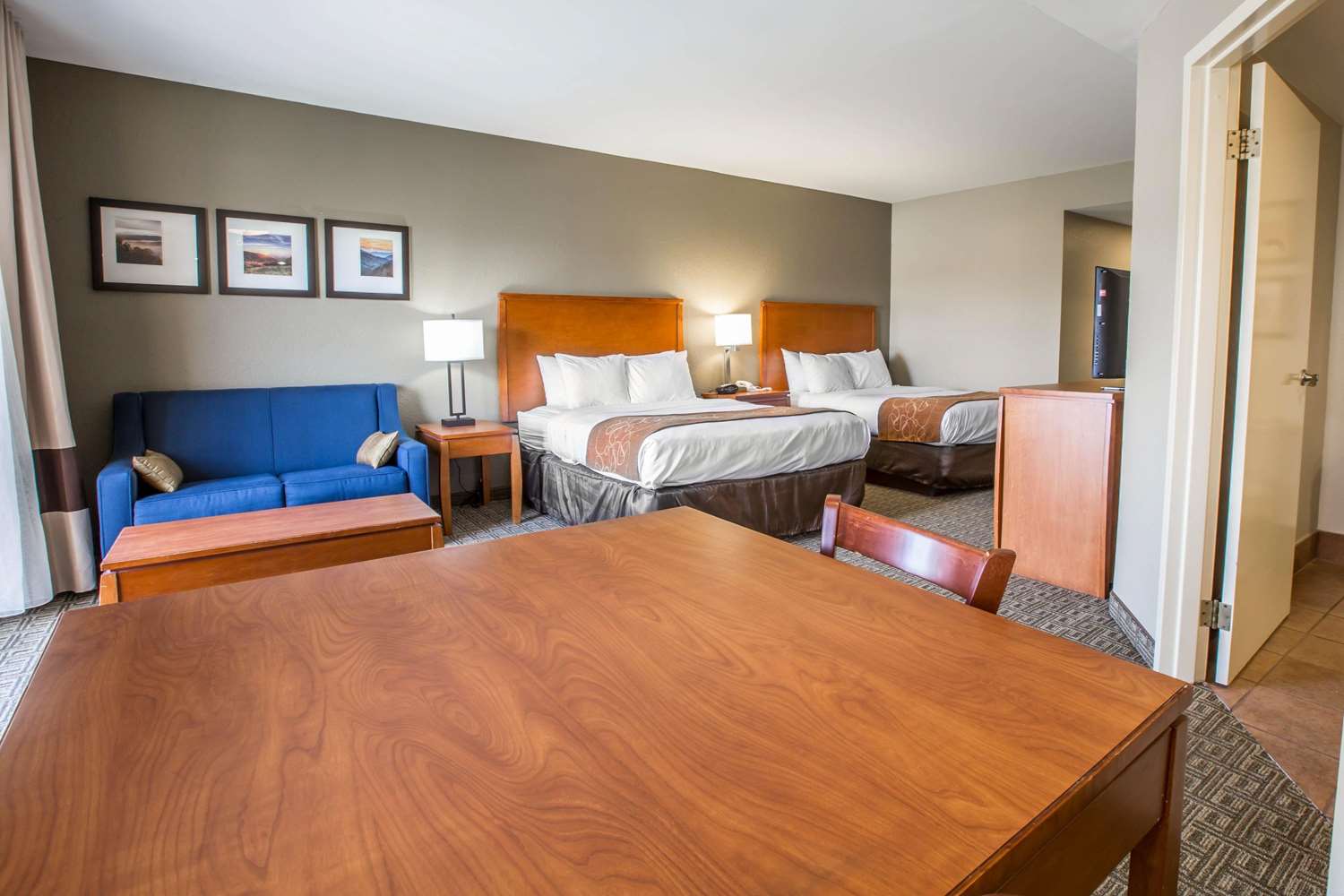 Vista Suites Pigeon Forge TN 12/30