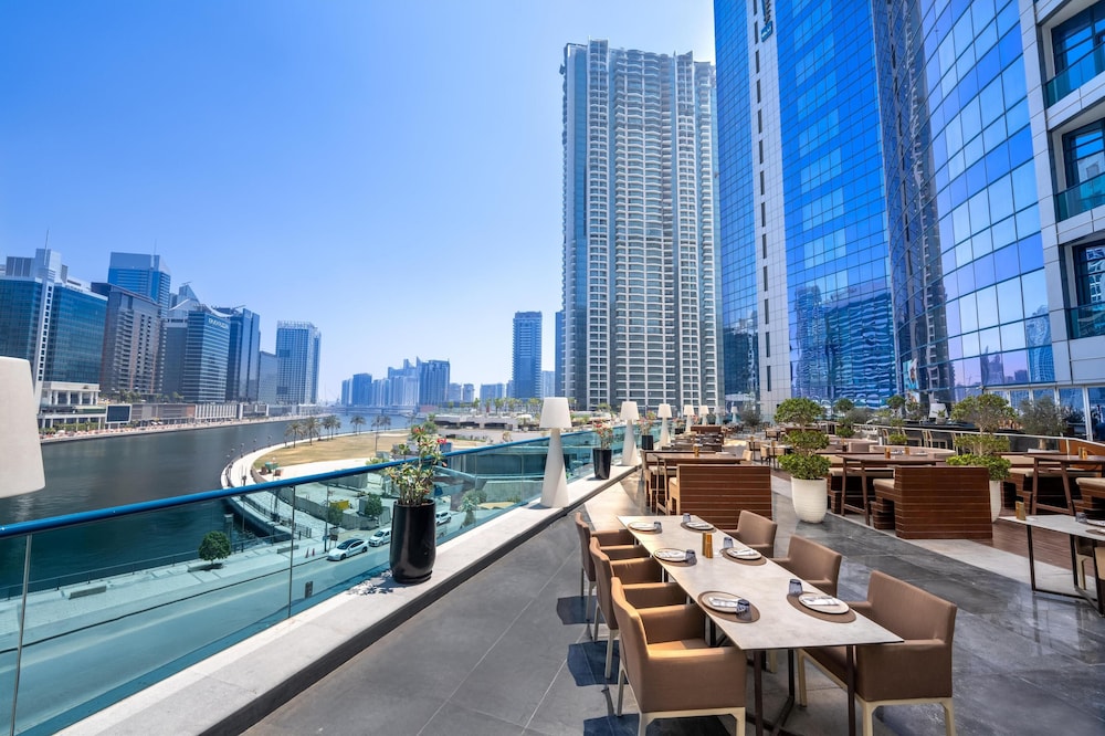 Radisson Blu Hotel Dubai Waterfront 38/78