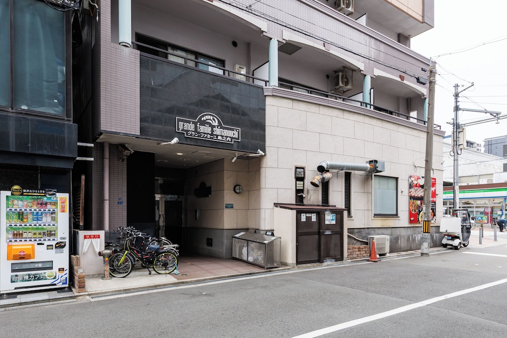 Grande Famille Shimanouchi Dotombori Condo 43/50