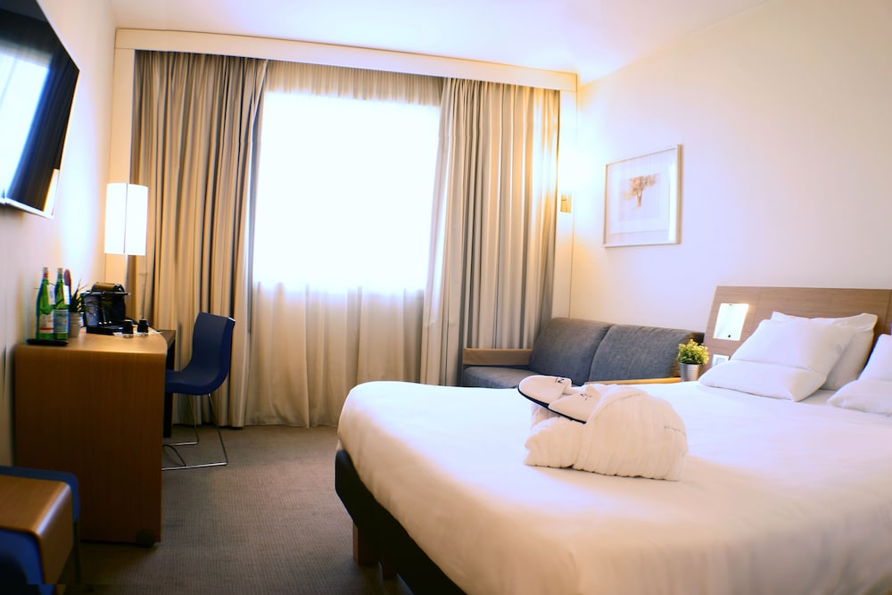 Novotel Roma Est 14/77