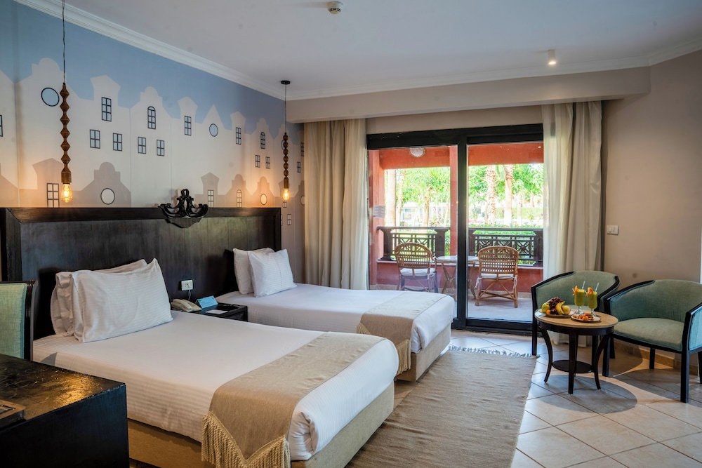 Garden, Family, Twin Beds