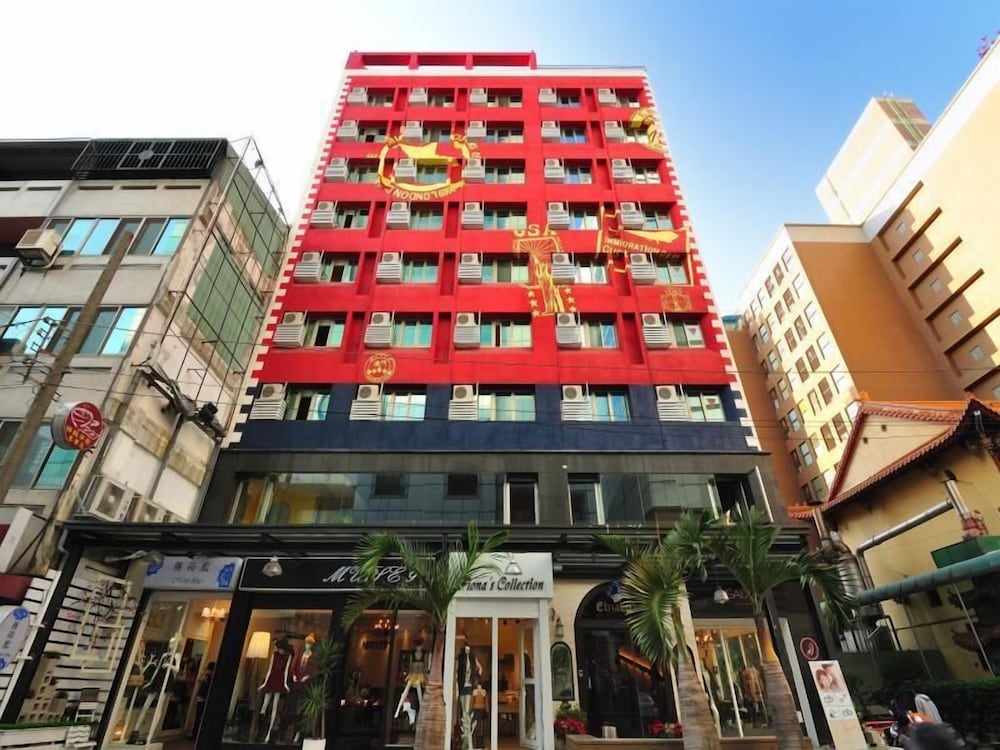 Hotel Elizabeth 1/44