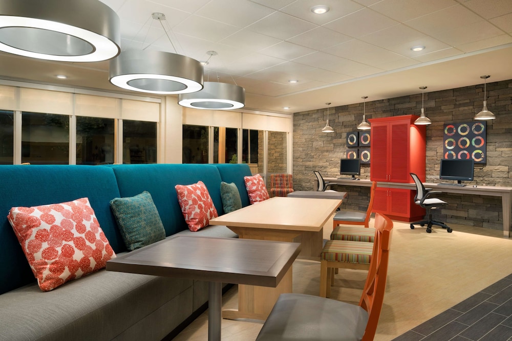 Home2 Suites By Hilton-Roanoke 33/52