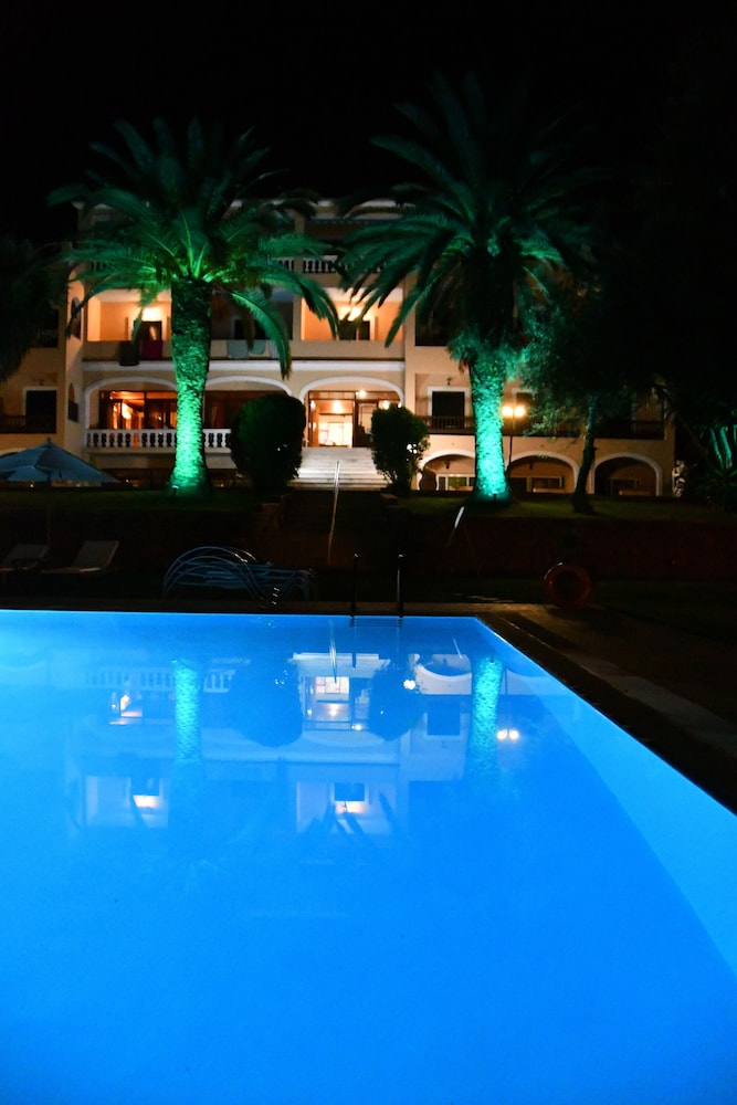 Fiori Hotel 46/50