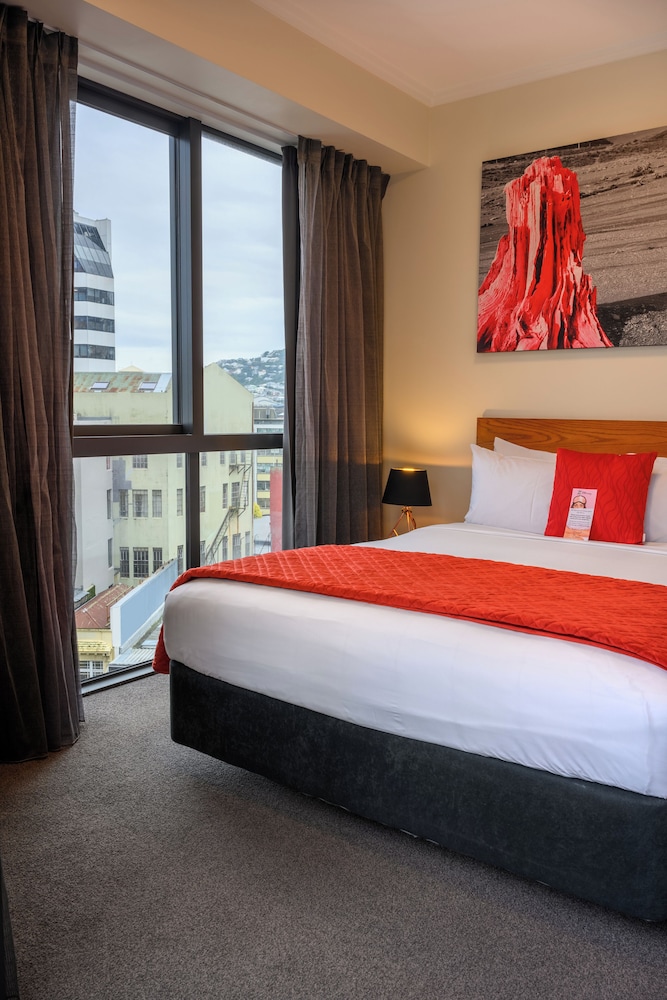 1 BEDROOM, PREMIUM, APARTMENT, CITY VIEW, BALCONY