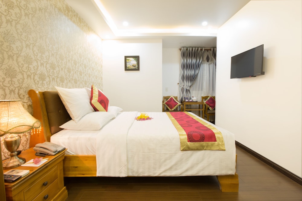 The Airport Hotel 17/47