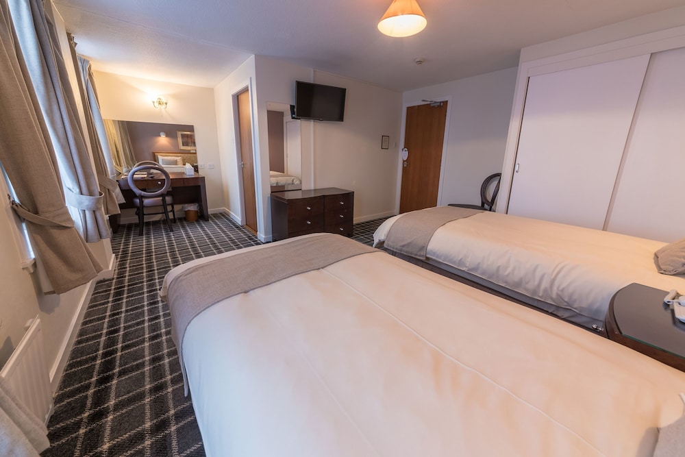 PENTLAND HOTEL 22/50