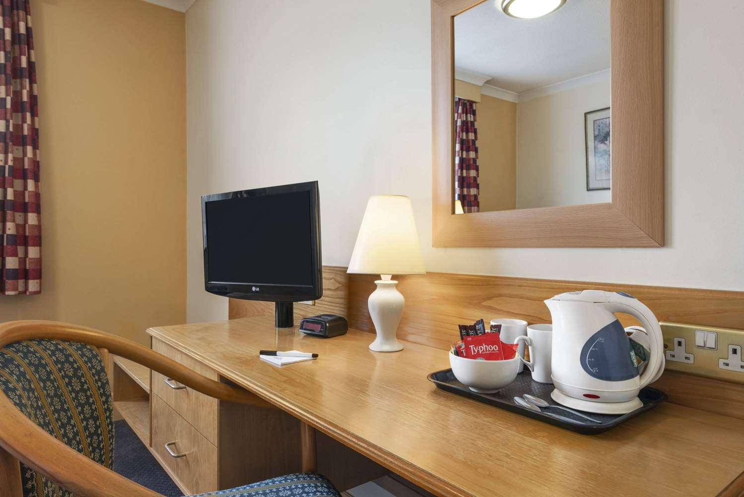 Days Inn by Wyndham Watford Gap 17/22