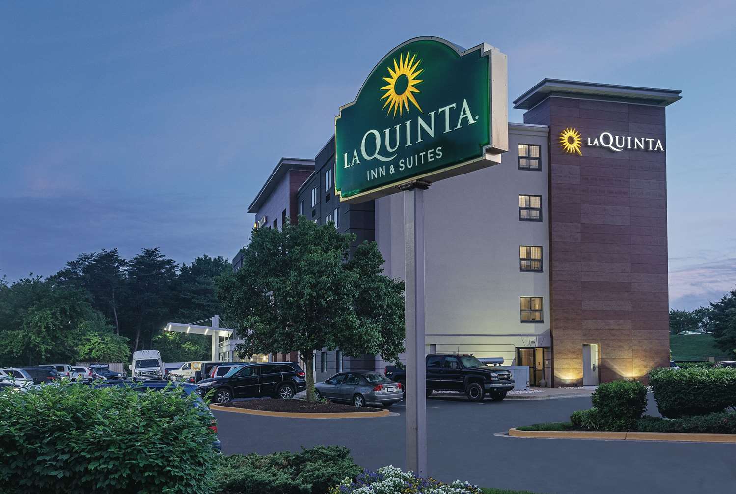 La Quinta Inn & Suites by Wyndham Baltimore BWI Airport 3/52