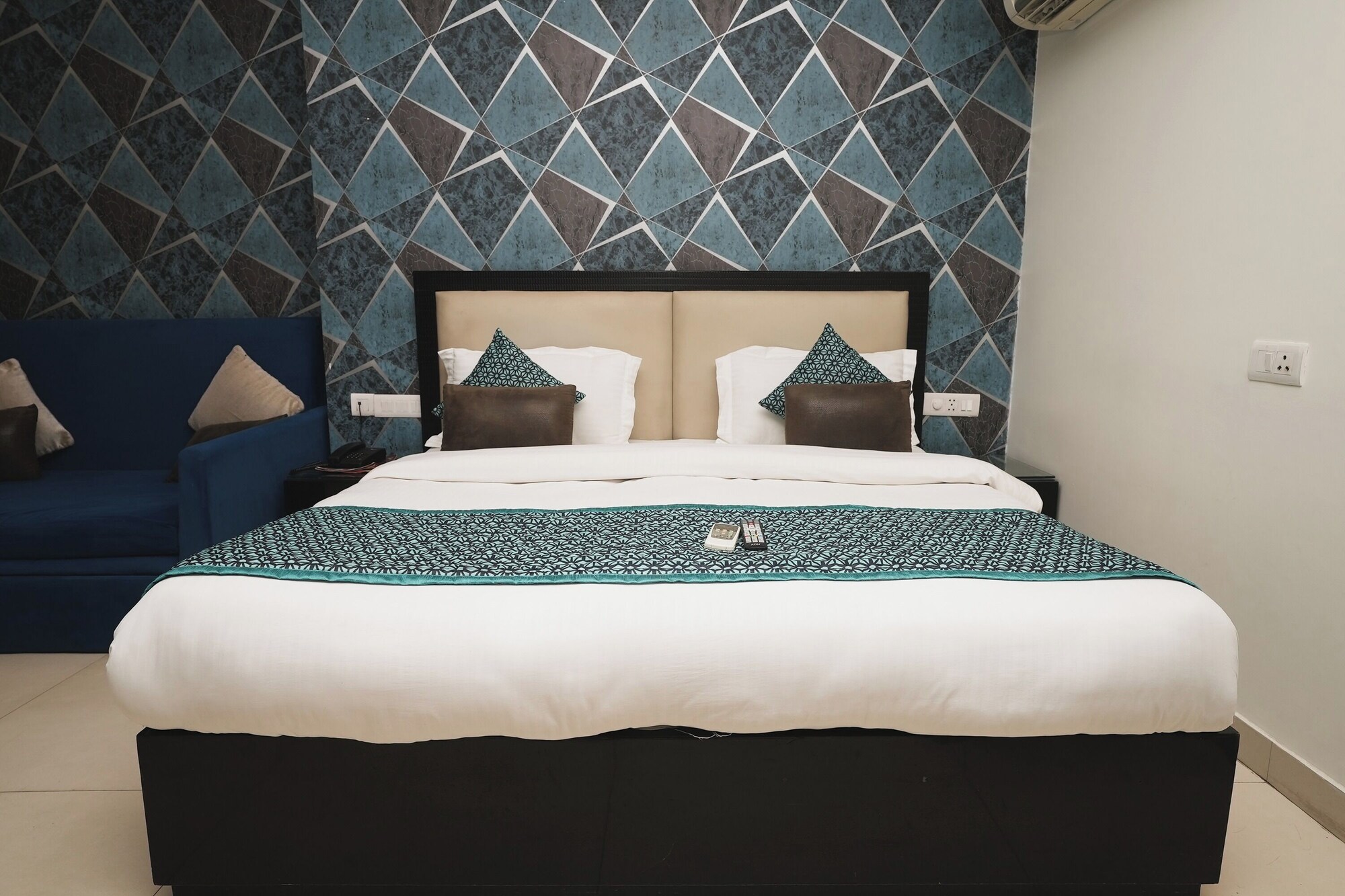 Executive, Double Bed