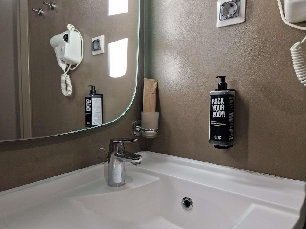 ibis Aktobe Hotel 48/50