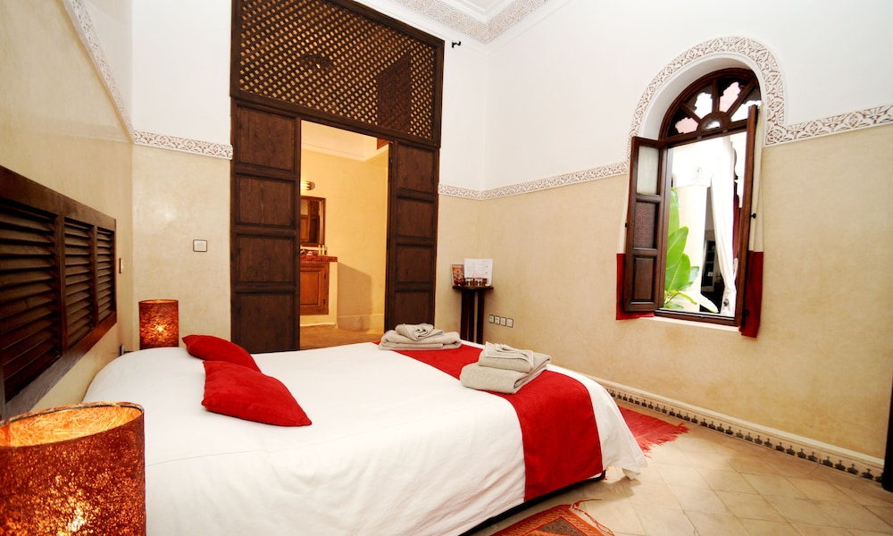 Riad Elias 25/72