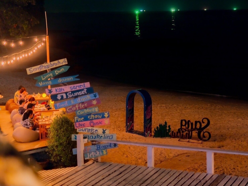 Sangthian Beach Resort 51/60