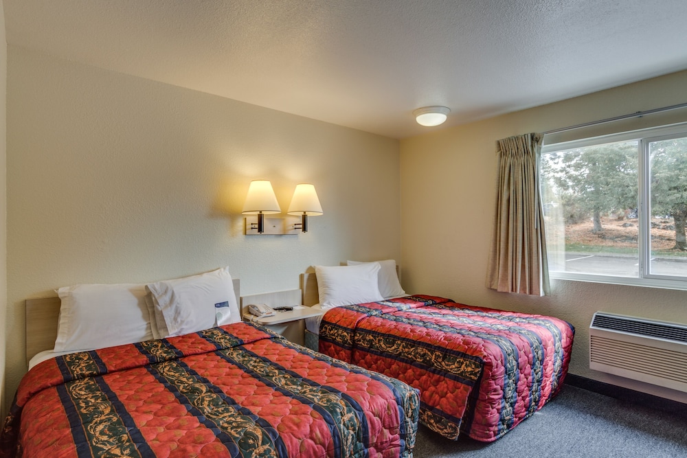 Motel6 Spokane, WA - West 11/30