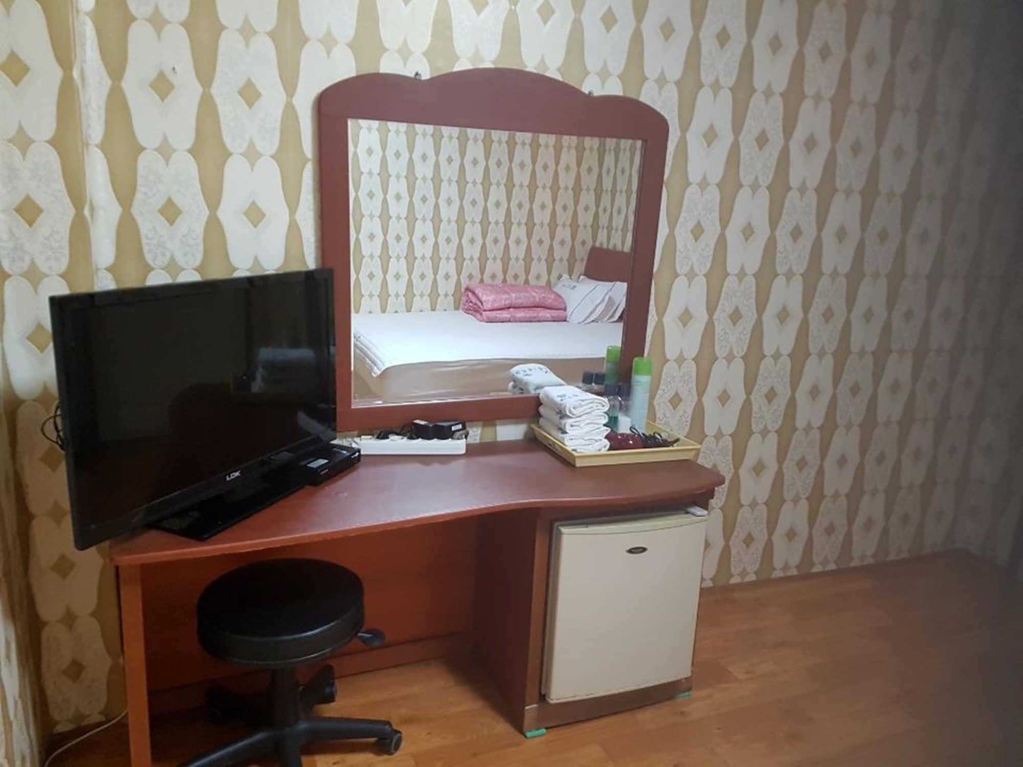 Myeongdong Motel 28/34