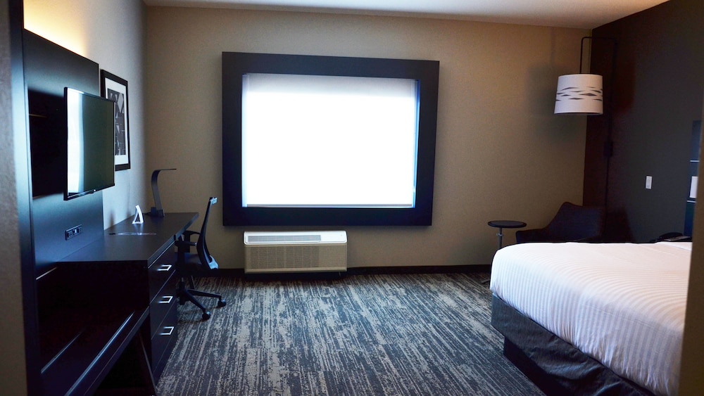 Holiday Inn Express Suites Jacksonville W I295 And I10 18/57