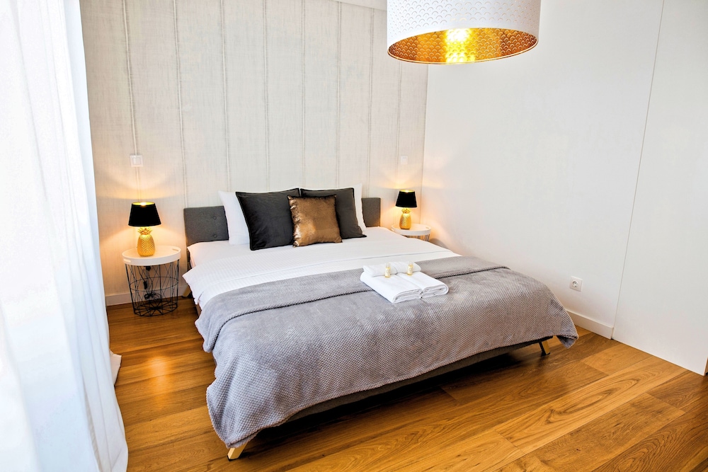 Industrial Lisbon Apartment - Adults Only 8/49