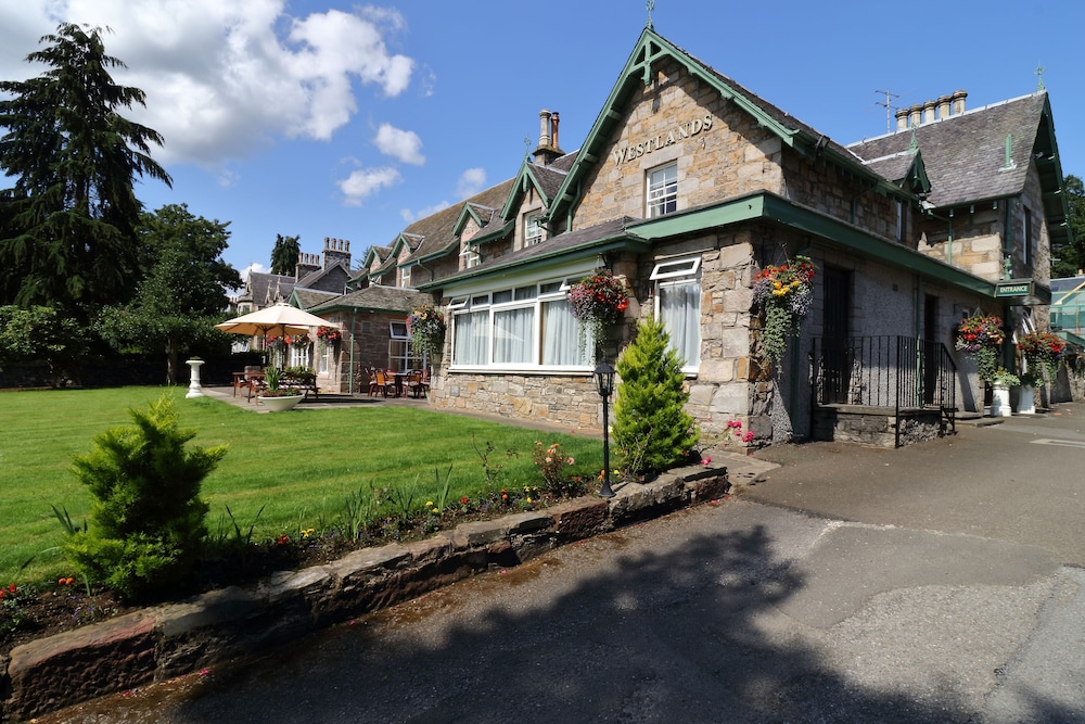 Westlands Of Pitlochry 66/73