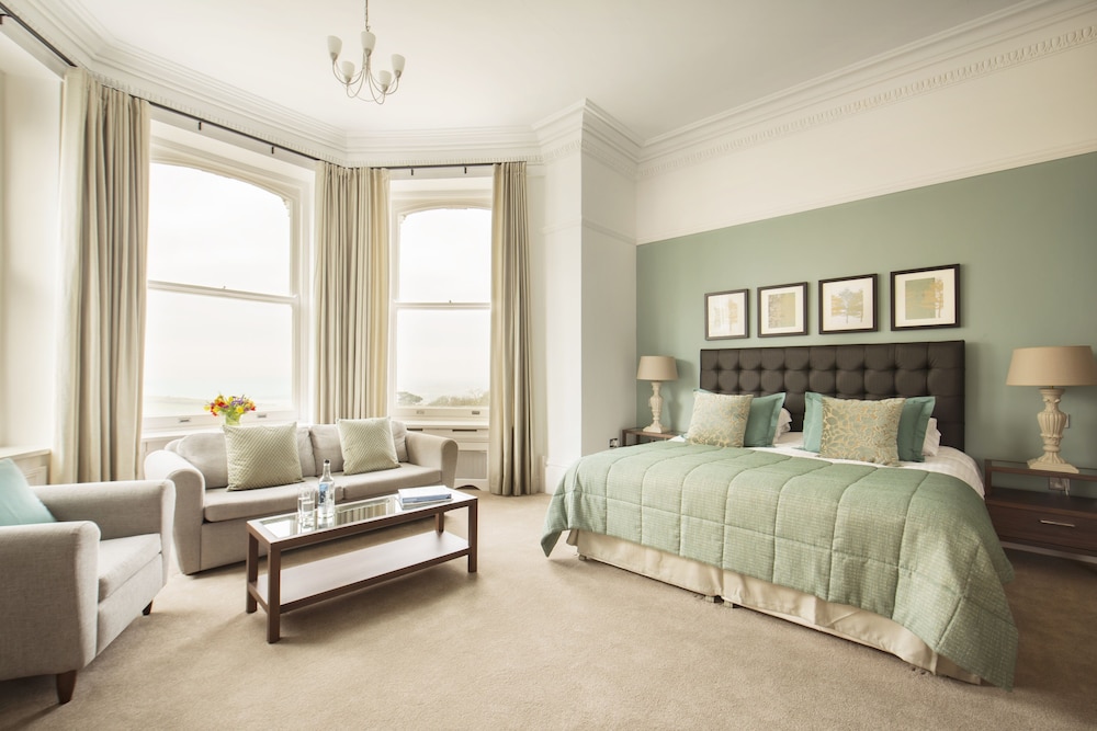 Trenython Manor 34/59