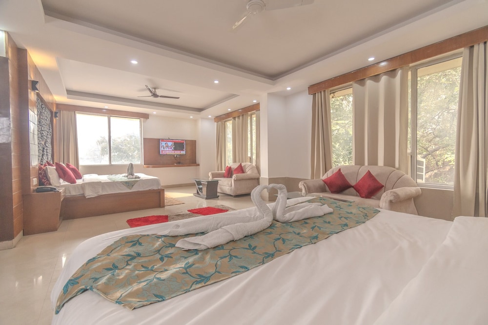 Hotel Raj Mandir 30/44