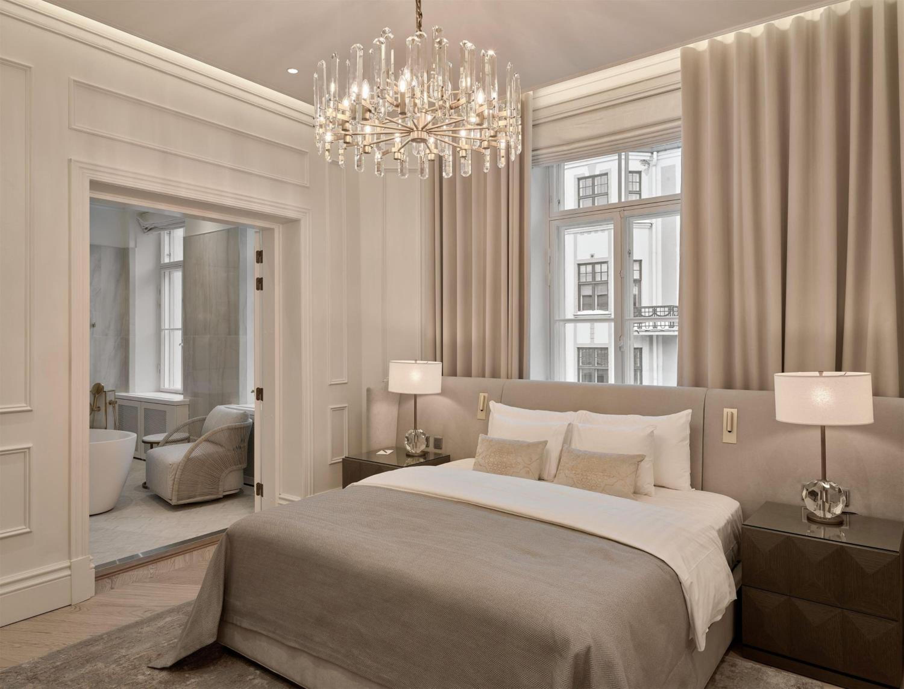 DELUXE, DOUBLE BED, ACCESSIBLE