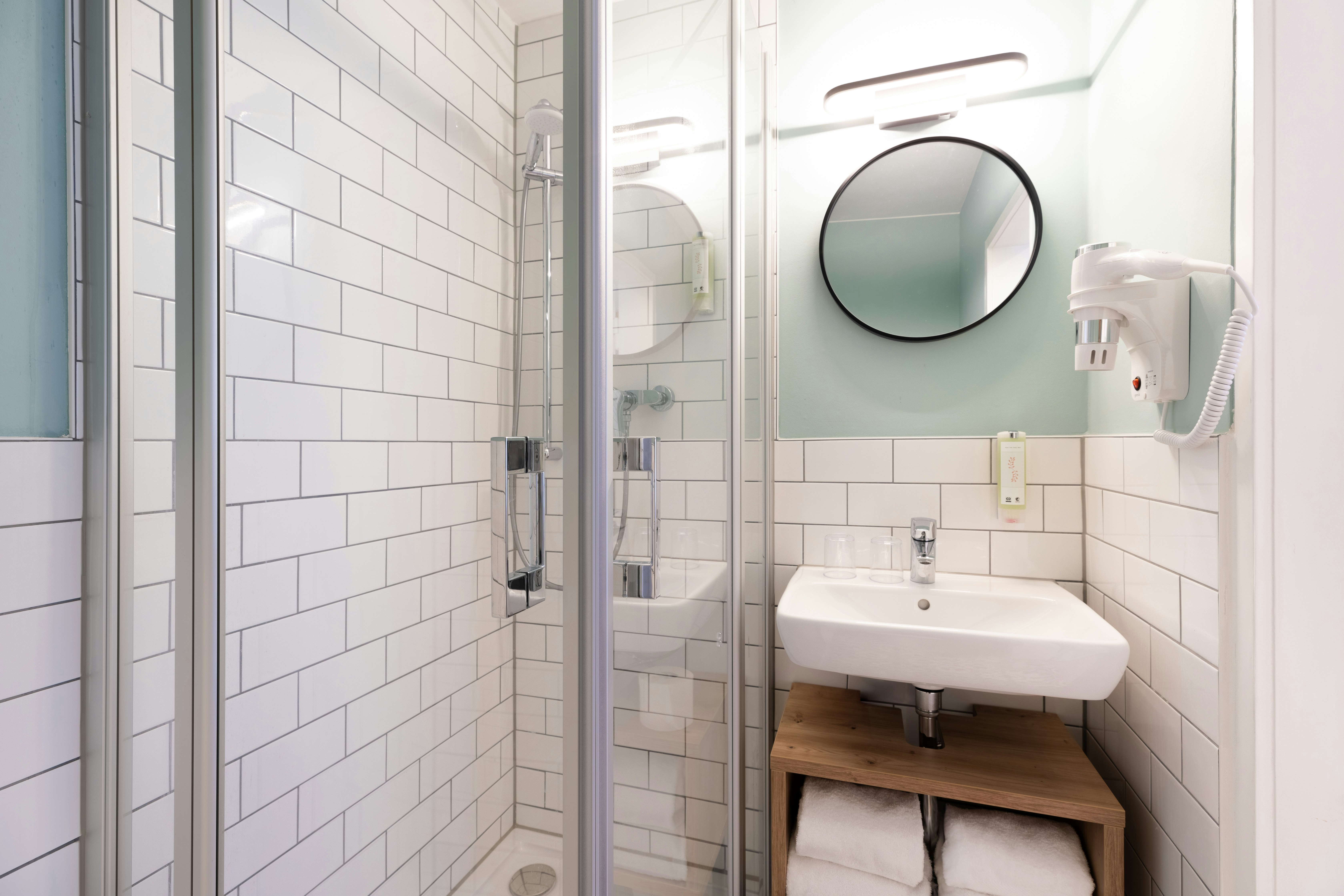 غرفة مريحة بسرير كوين، Garner Hotel Cologne - Engelbertz By IHG 3/5