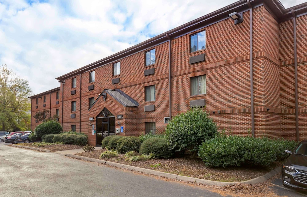 Extended Stay America-Raleigh-North Raleigh-Wake Towne Drive 4/51