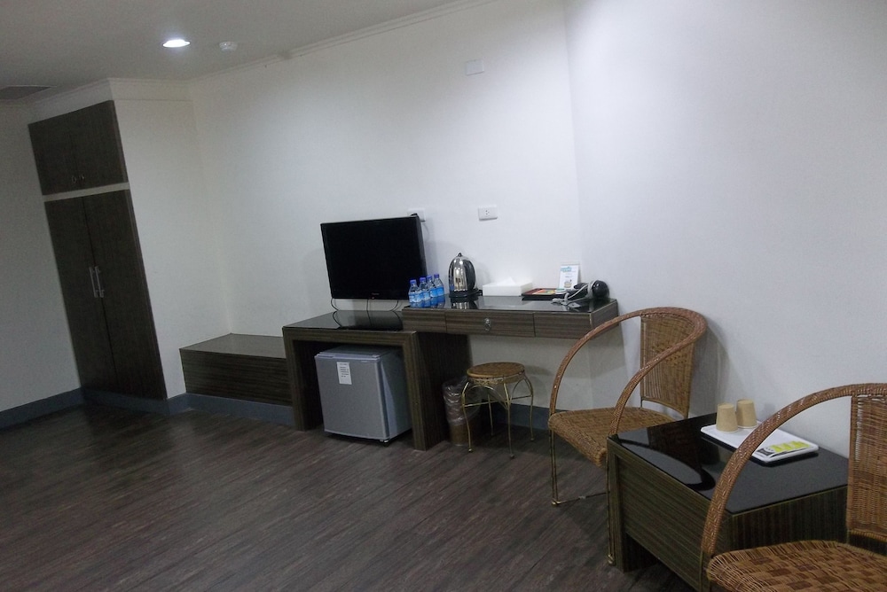 Toong Mao Kao-shang-ching Hotel 49/54