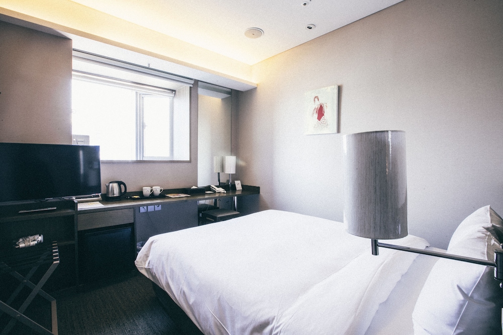 Hotel Manu 11/69