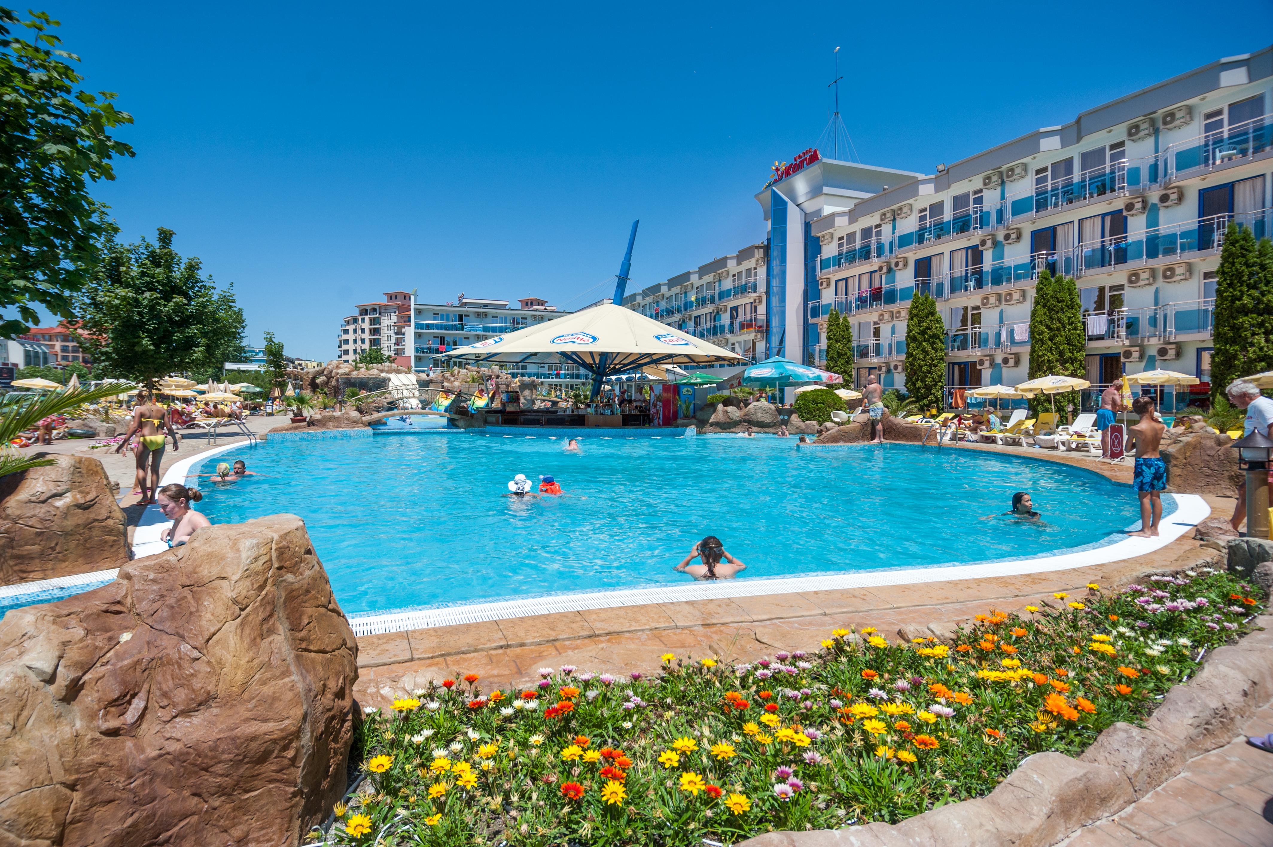 Kotva Hotel 62/66