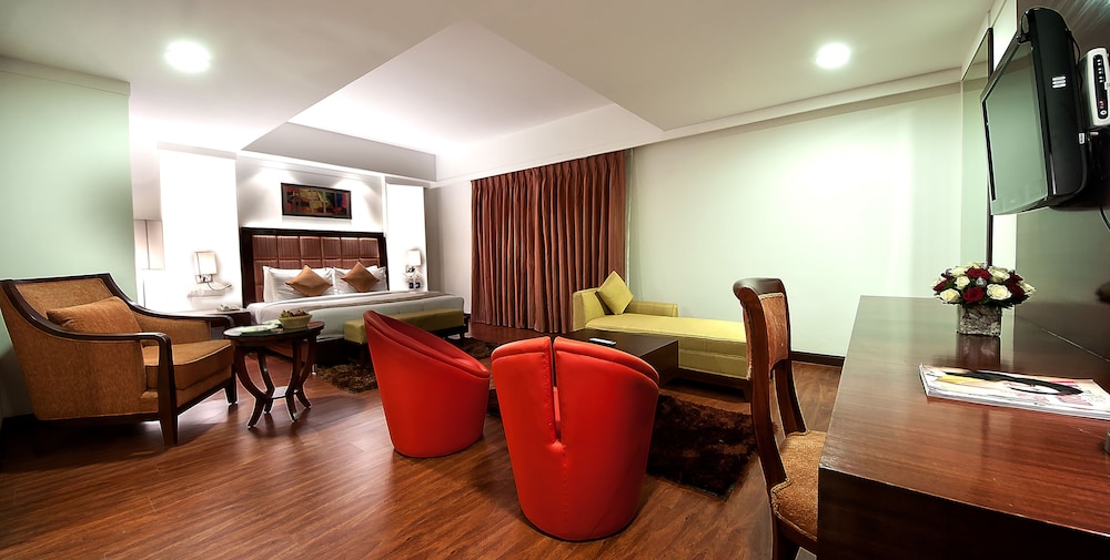 The Golden Plaza Hotel Spa 21/35