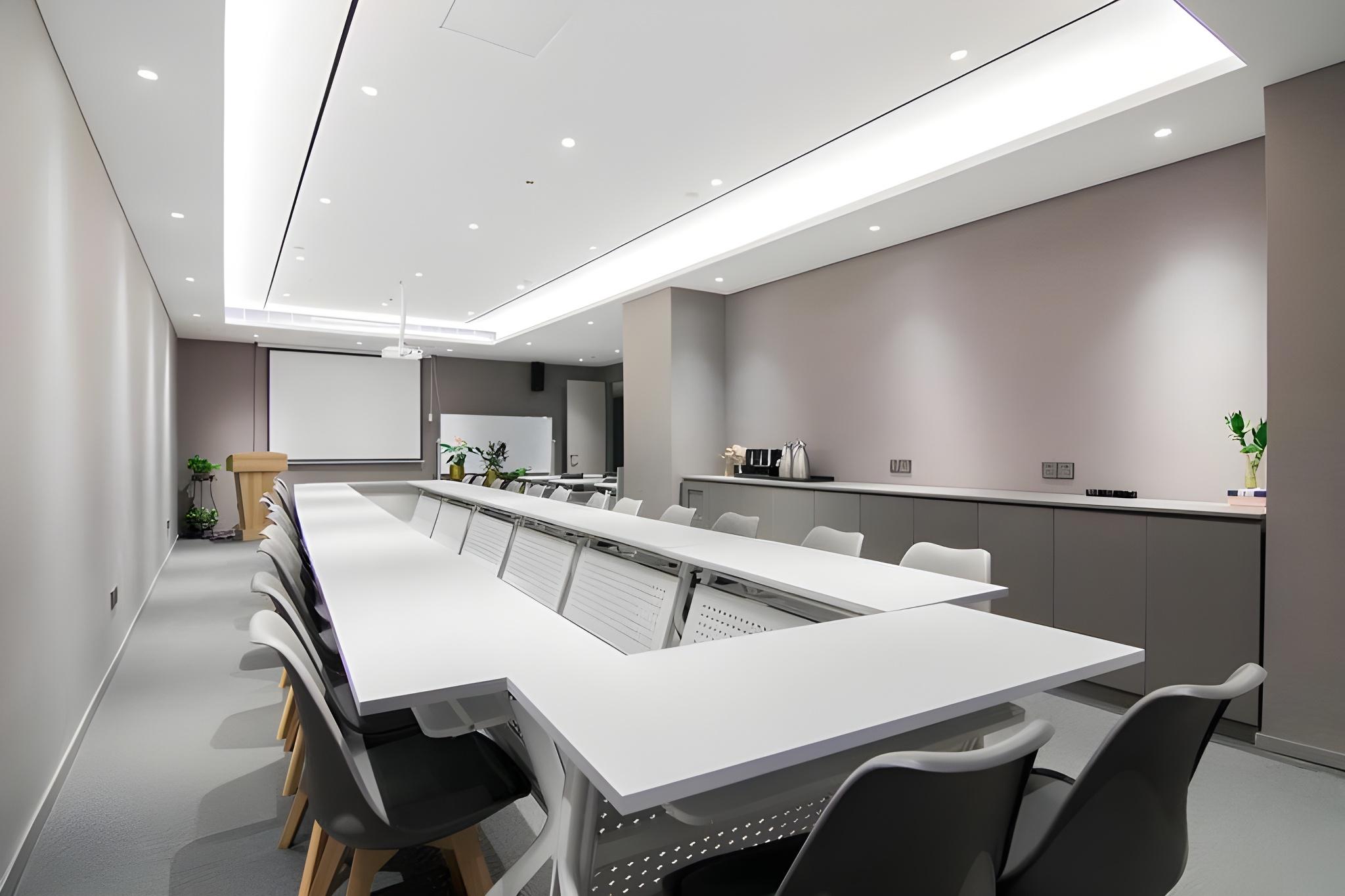 Home Inn Selected (Shanghai Raffles, North Bund) 40/42