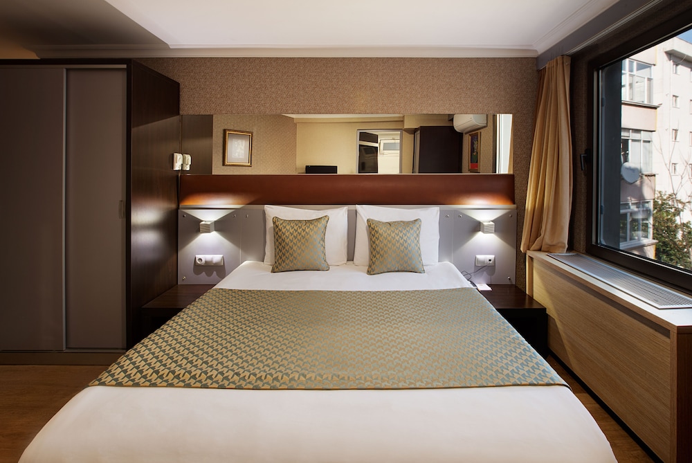 Gallery Residence And Boutique Hotel 12/72