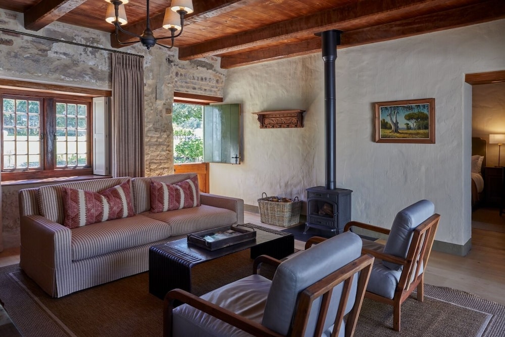 Blaauwklippen Manor House & Jonkershuis by Newmark 27/50